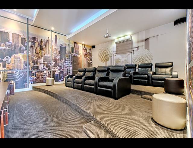 5 BEDROOM HOUSE FOR SALE IN BLUE HILLS EQUESTRIAN ESTATE